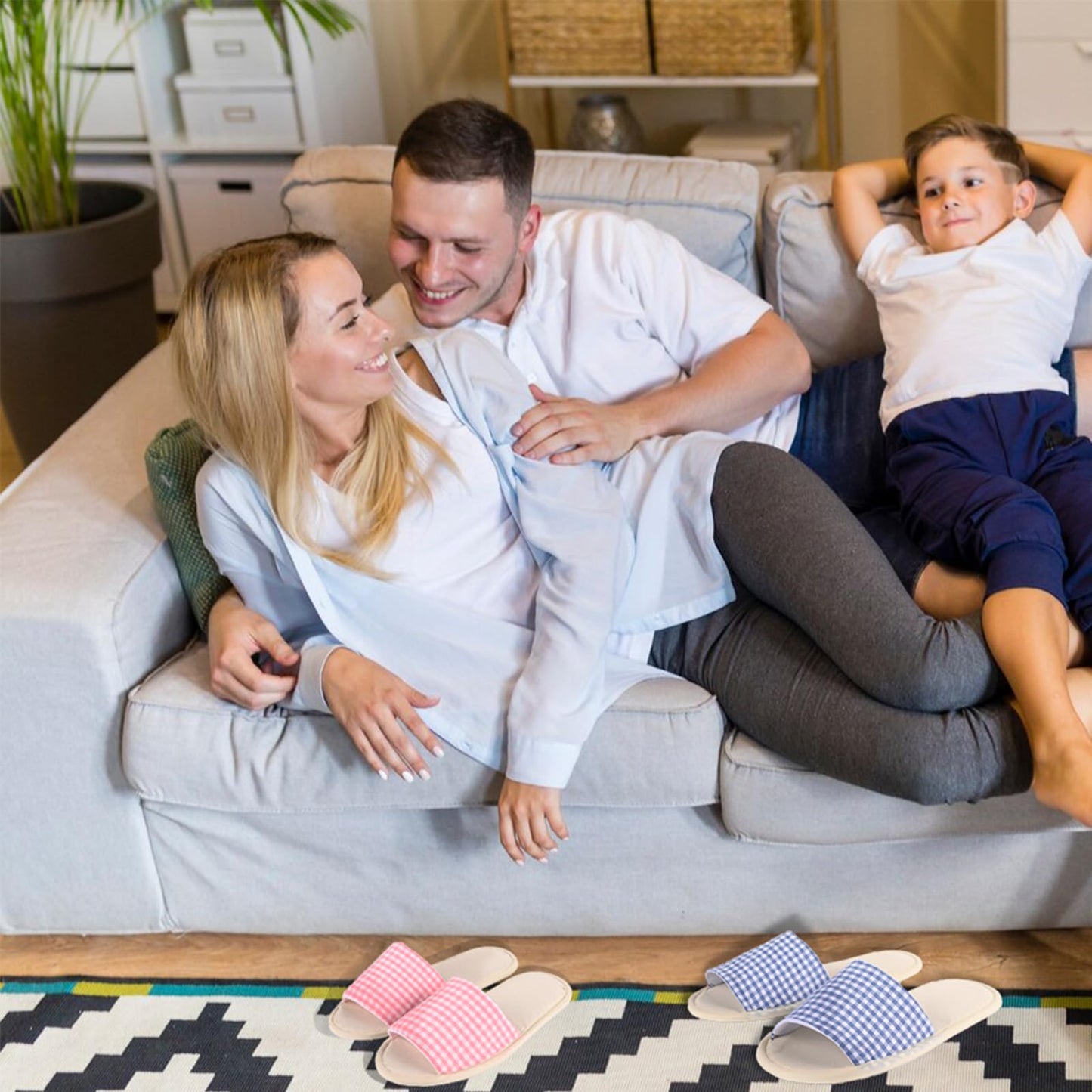 VAIPI 12 Pairs House Slippers for Guests, Disposable Breathable Open Toe Spa Slippers Washable Non Slip Indoor Slippers for Hotel Travel Home Bedroom, 6 Large Size + 6 Medium Size