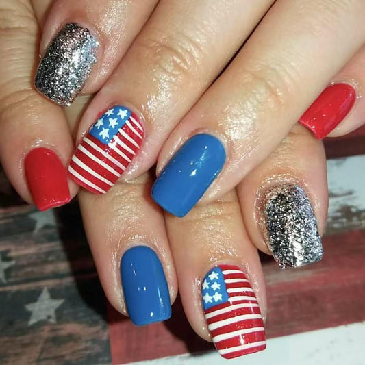 24pcs 4th of July Press on Nails Short Square American Flag Fake Nails with Designs Red Blue False Nails Silver Glitter Glue on Nails Independence Day Patriotic Full Cover Stick on Nails for Women