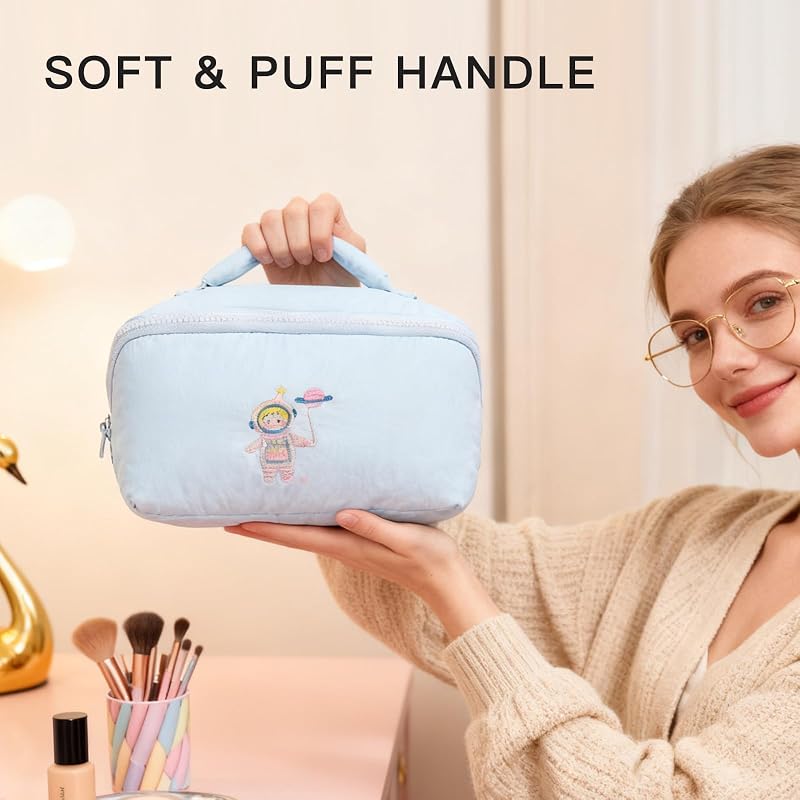 Cute Makeup Bag for Women Travel Cosmetic Pouch with Large Capacity - Water-Resistant Nylon Organizer, Light Blue