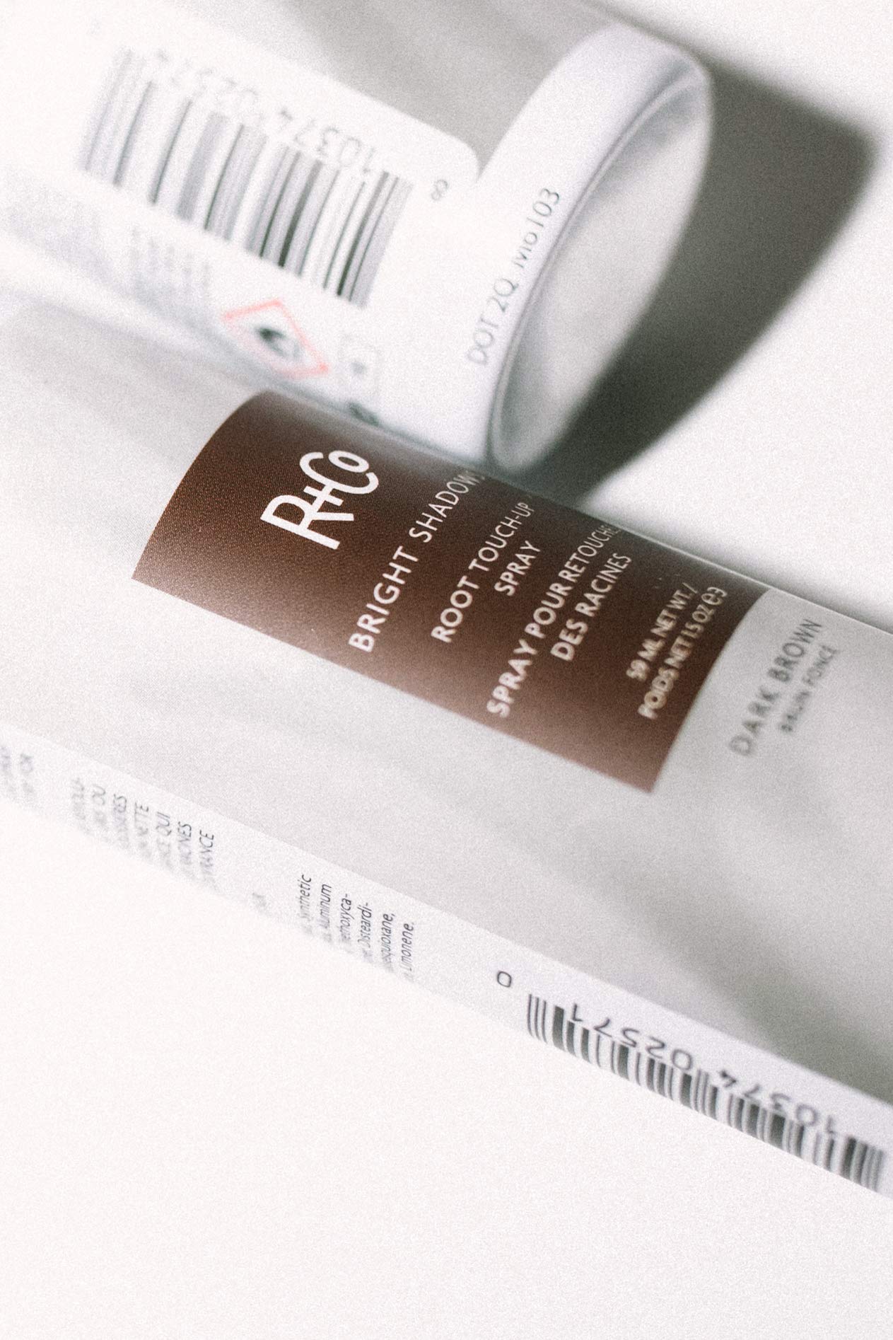 R+Co BRIGHT SHADOWS Root Touch-Up Spray Dark Brown 59 ml / 1.5 oz