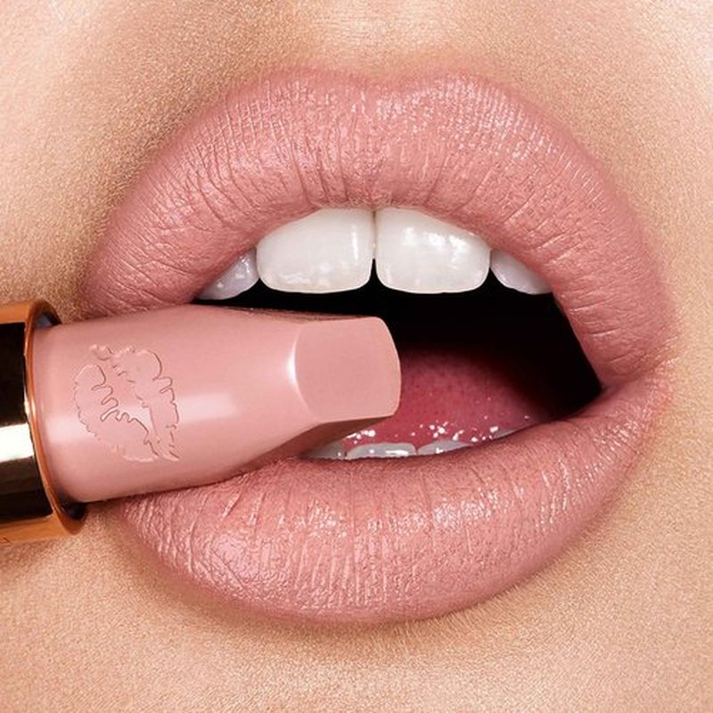 Charlotte Tilbury Hot Lips Lipstick - Hydrating, Long Lasting Lipstick with Orchid & Antioxidant Extracts - Buildable Satin Finish for Fuller-Looking Lips - Kim K.W.